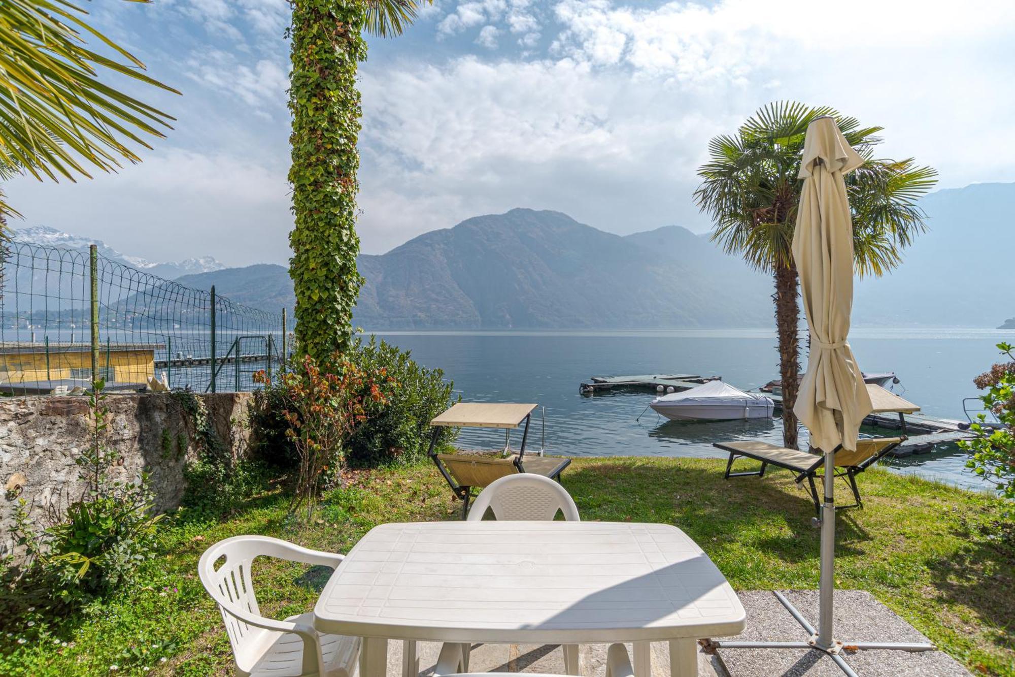 Casetta Al Lago Mezzegra Εξωτερικό φωτογραφία